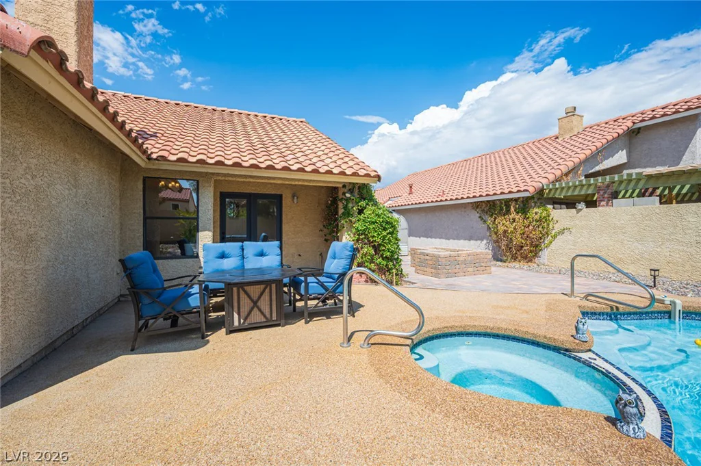 112 Brazilnut, Las Vegas, NV 89145