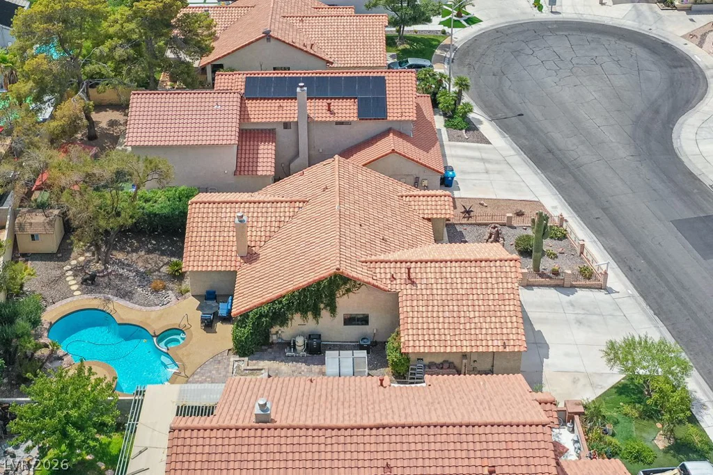 112 Brazilnut, Las Vegas, NV 89145