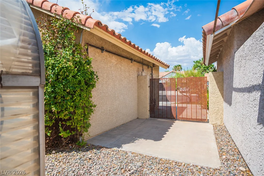 112 Brazilnut, Las Vegas, NV 89145