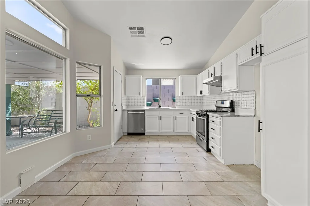 2184 Raspberry Hill, Las Vegas, NV 89142
