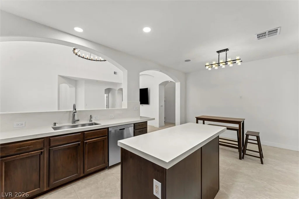 215 Sunset Shower, Henderson, NV 89012