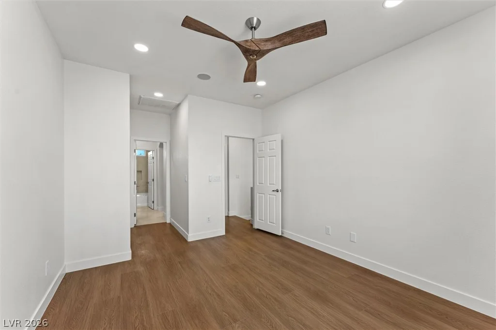 215 Sunset Shower, Henderson, NV 89012