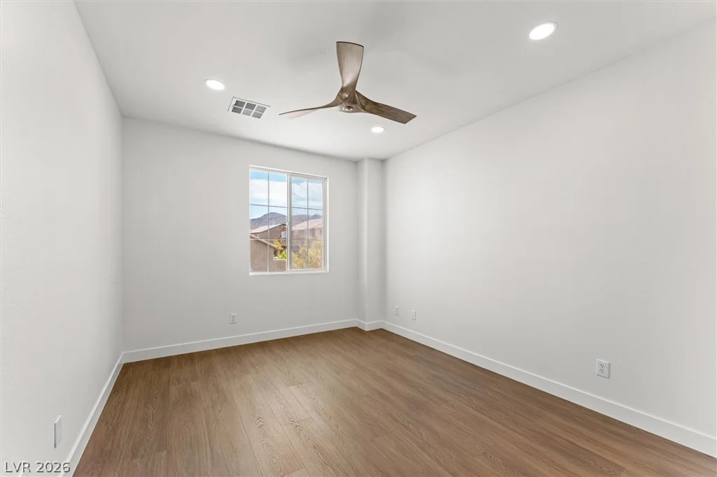 215 Sunset Shower, Henderson, NV 89012