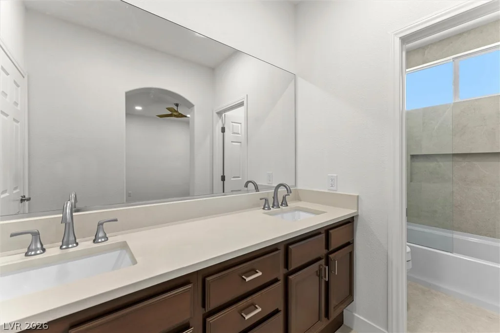 215 Sunset Shower, Henderson, NV 89012