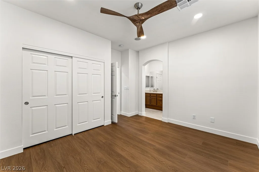 215 Sunset Shower, Henderson, NV 89012