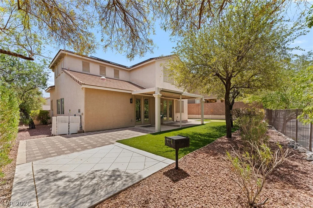 215 Sunset Shower, Henderson, NV 89012