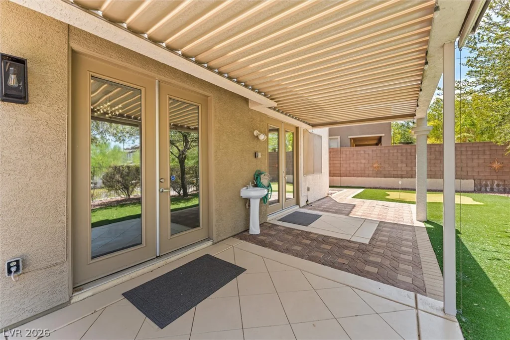 215 Sunset Shower, Henderson, NV 89012