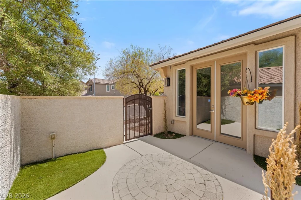 215 Sunset Shower, Henderson, NV 89012