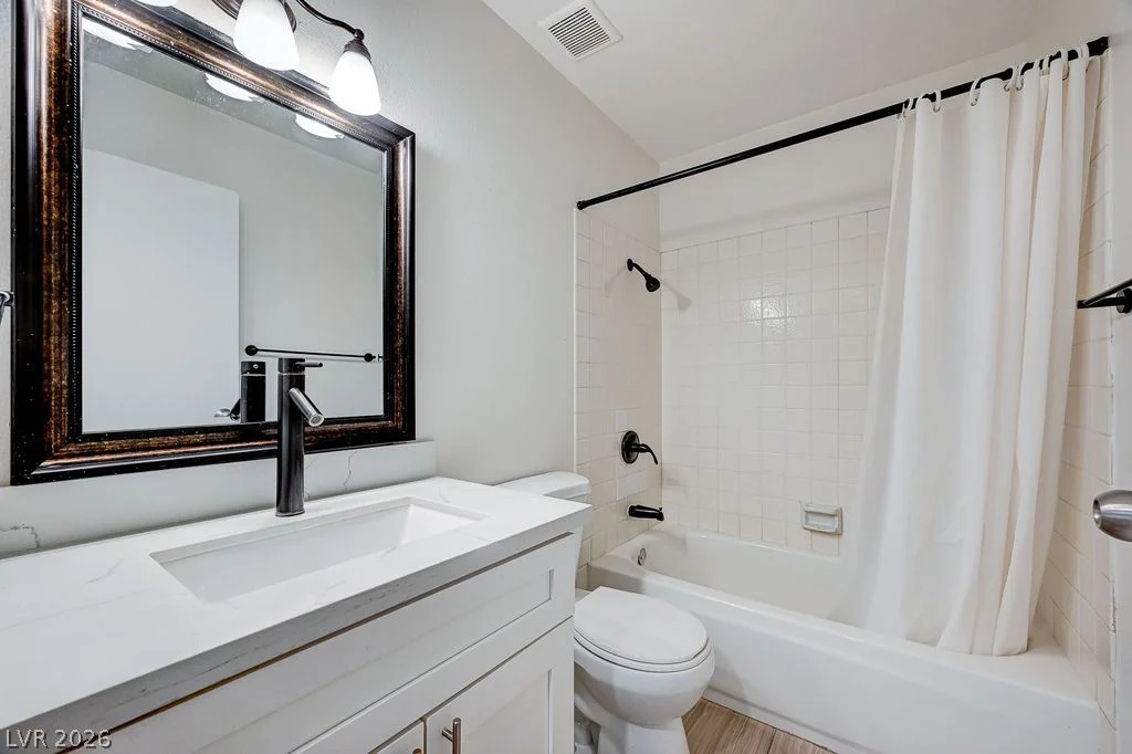 4451 Rich, Las Vegas, NV 89102