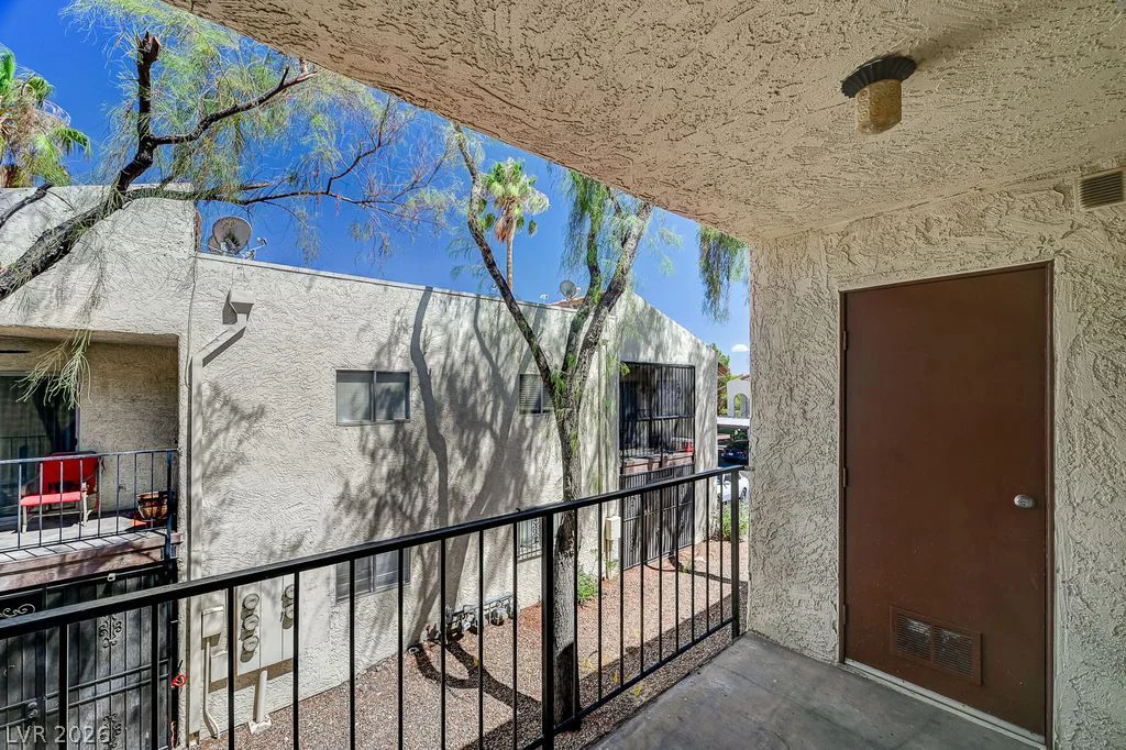 4451 Rich, Las Vegas, NV 89102