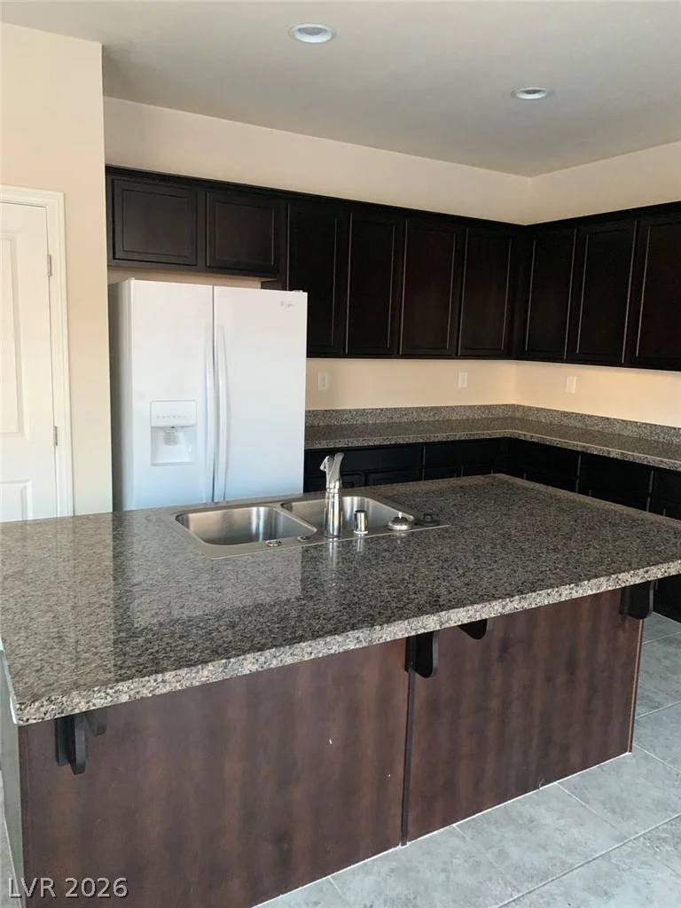 933 Kimbark, Las Vegas, NV 89148