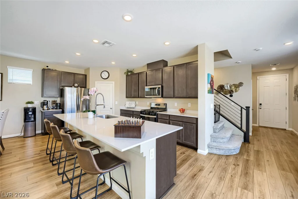 9166 Eagle Ford, Las Vegas, NV 89113