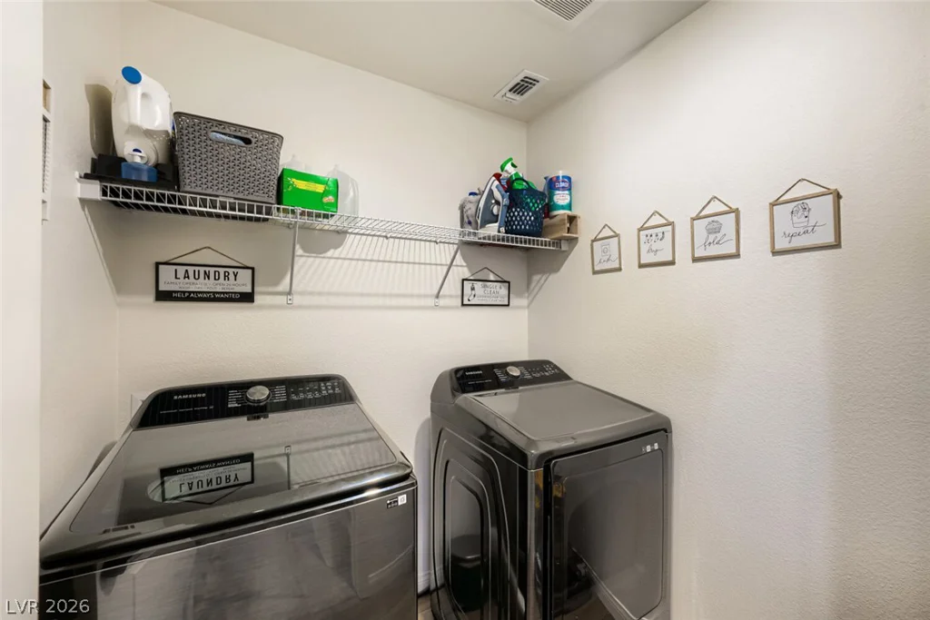 9166 Eagle Ford, Las Vegas, NV 89113