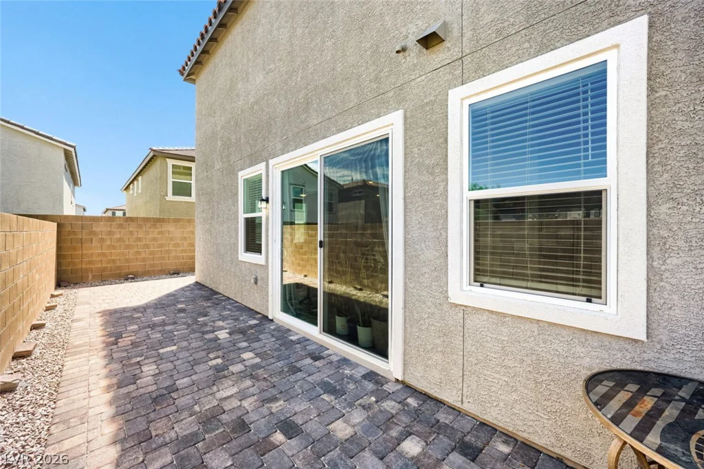 9166 Eagle Ford, Las Vegas, NV 89113
