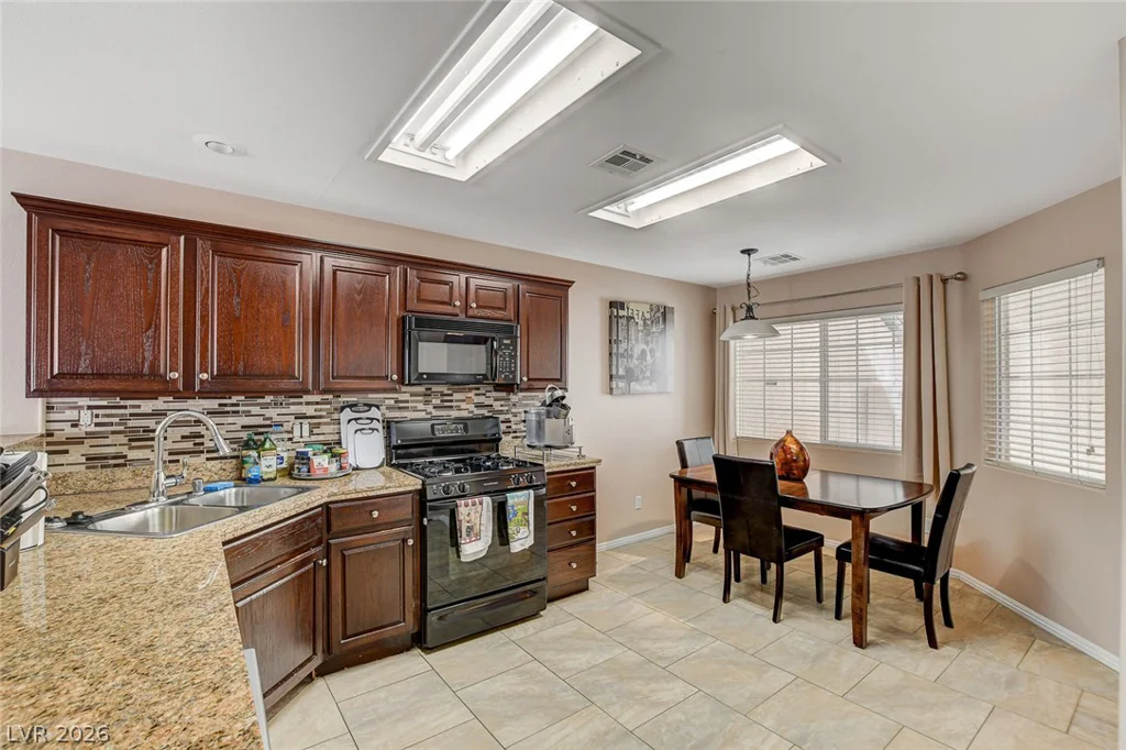 10334 Juniper Creek, Las Vegas, NV 89145