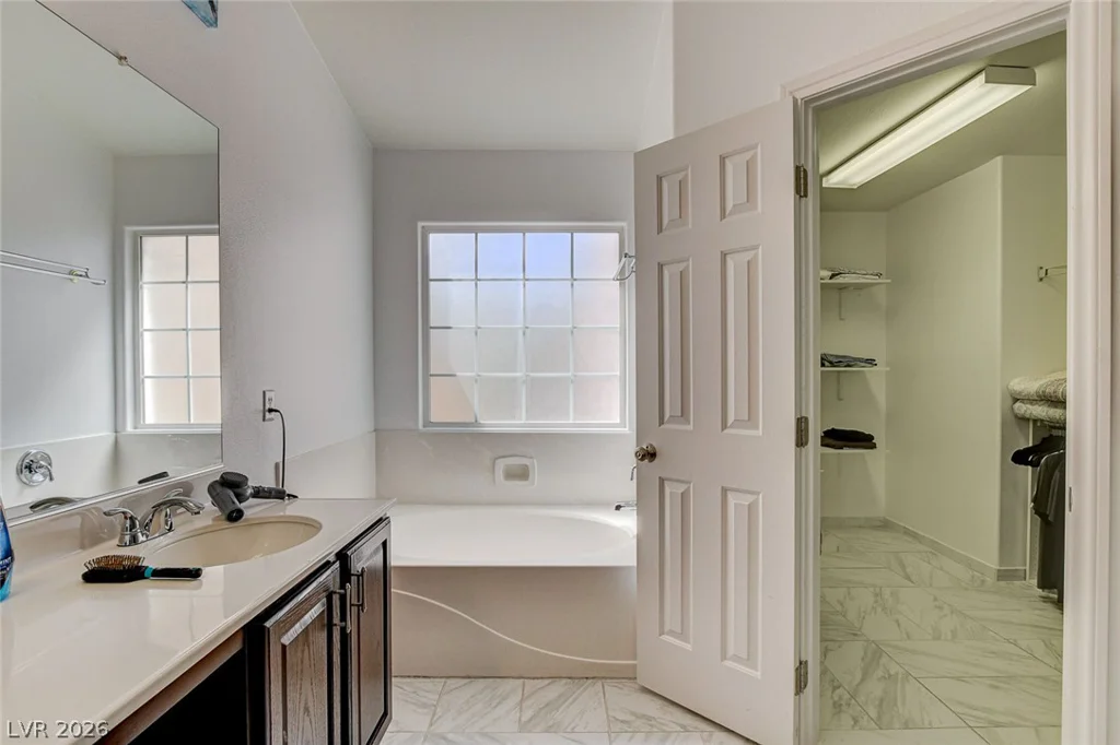 10334 Juniper Creek, Las Vegas, NV 89145