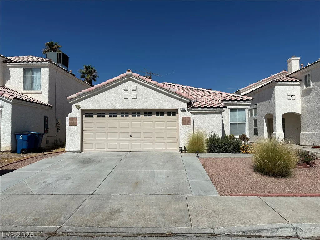 1833 Cedar Bluffs, Las Vegas, NV 89128