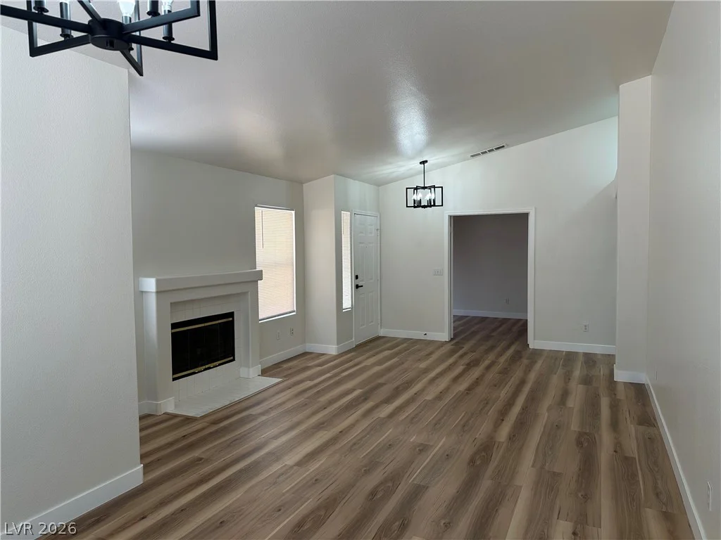 1833 Cedar Bluffs, Las Vegas, NV 89128