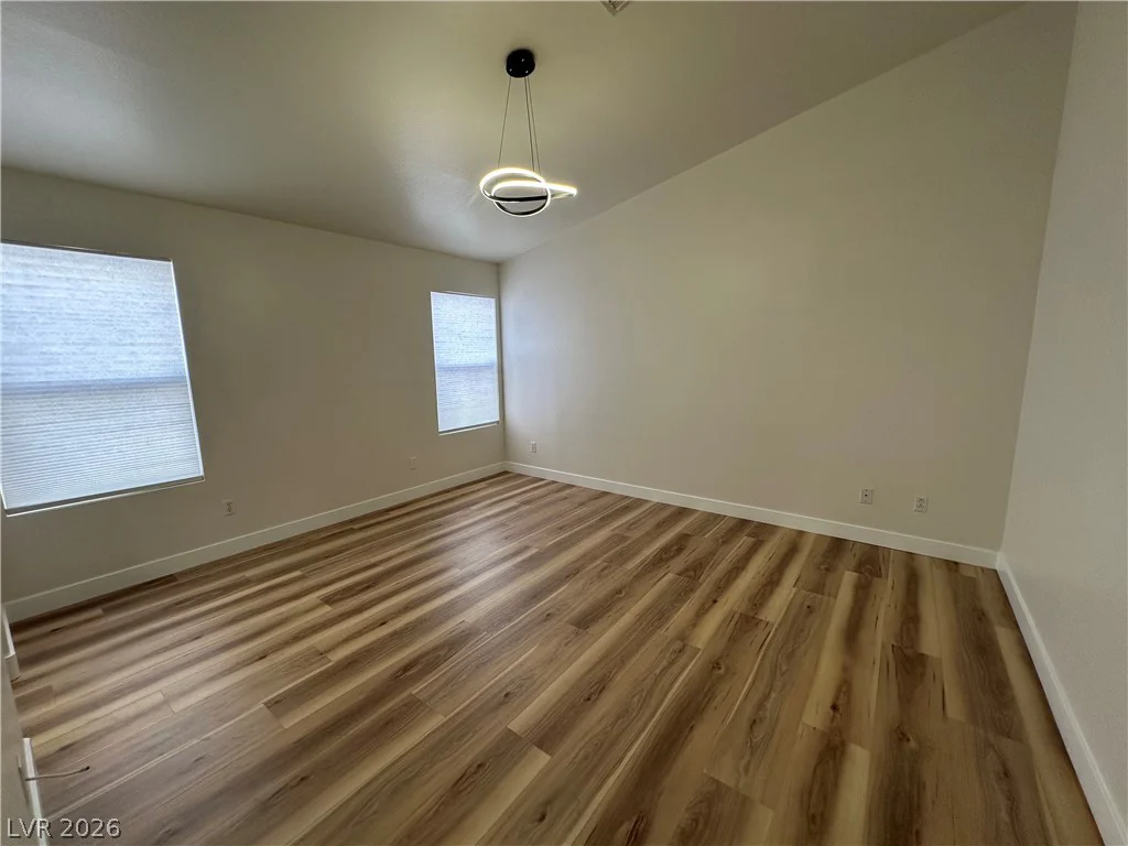 1833 Cedar Bluffs, Las Vegas, NV 89128