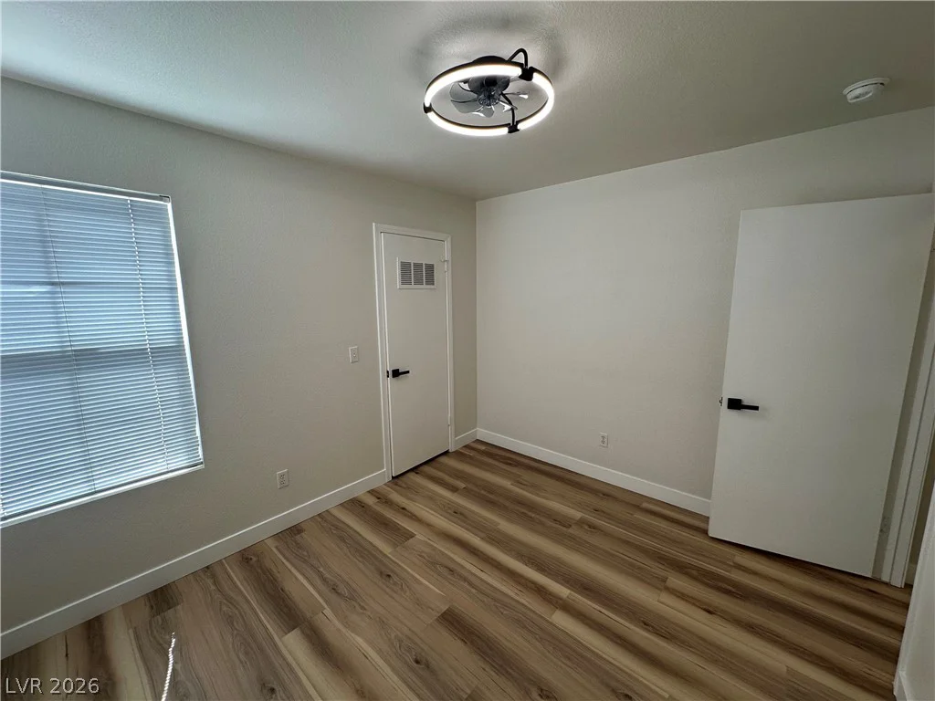 1833 Cedar Bluffs, Las Vegas, NV 89128