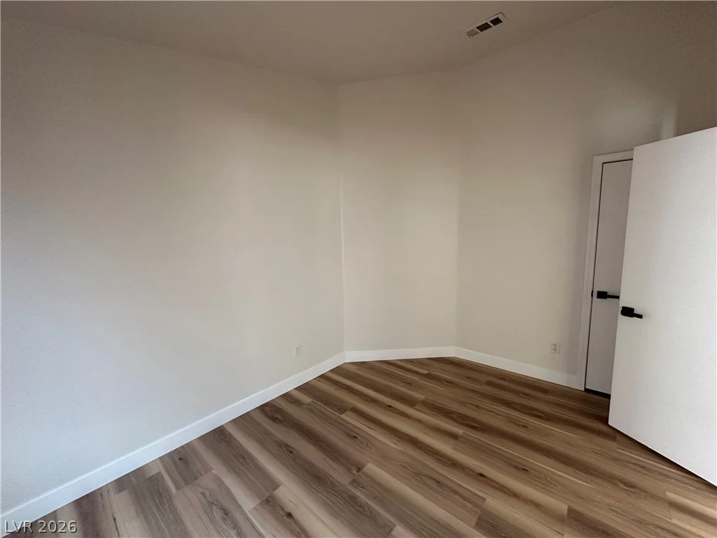 1833 Cedar Bluffs, Las Vegas, NV 89128