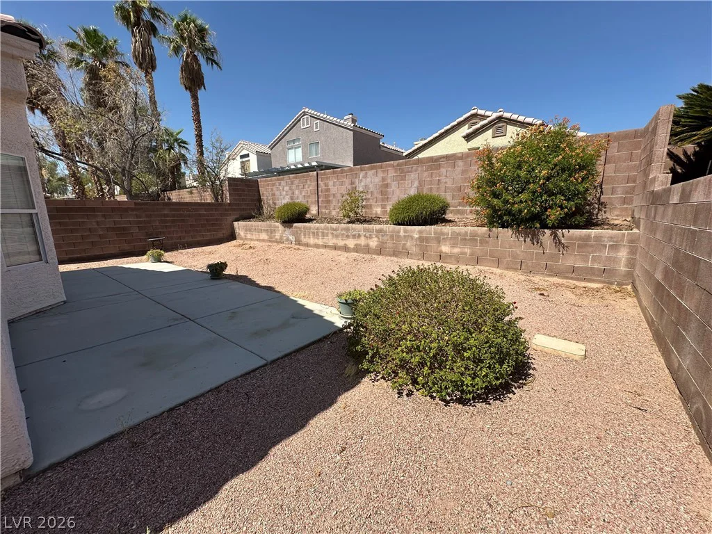 1833 Cedar Bluffs, Las Vegas, NV 89128