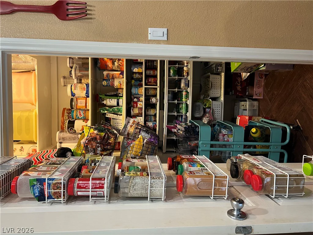 6378 Elizabethtown, Las Vegas, NV 89110