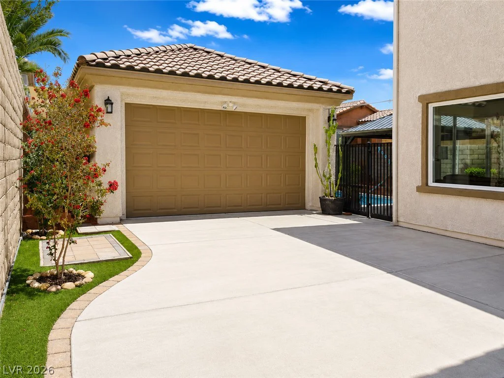 820 Paseo Cerro, Las Vegas, NV 89138