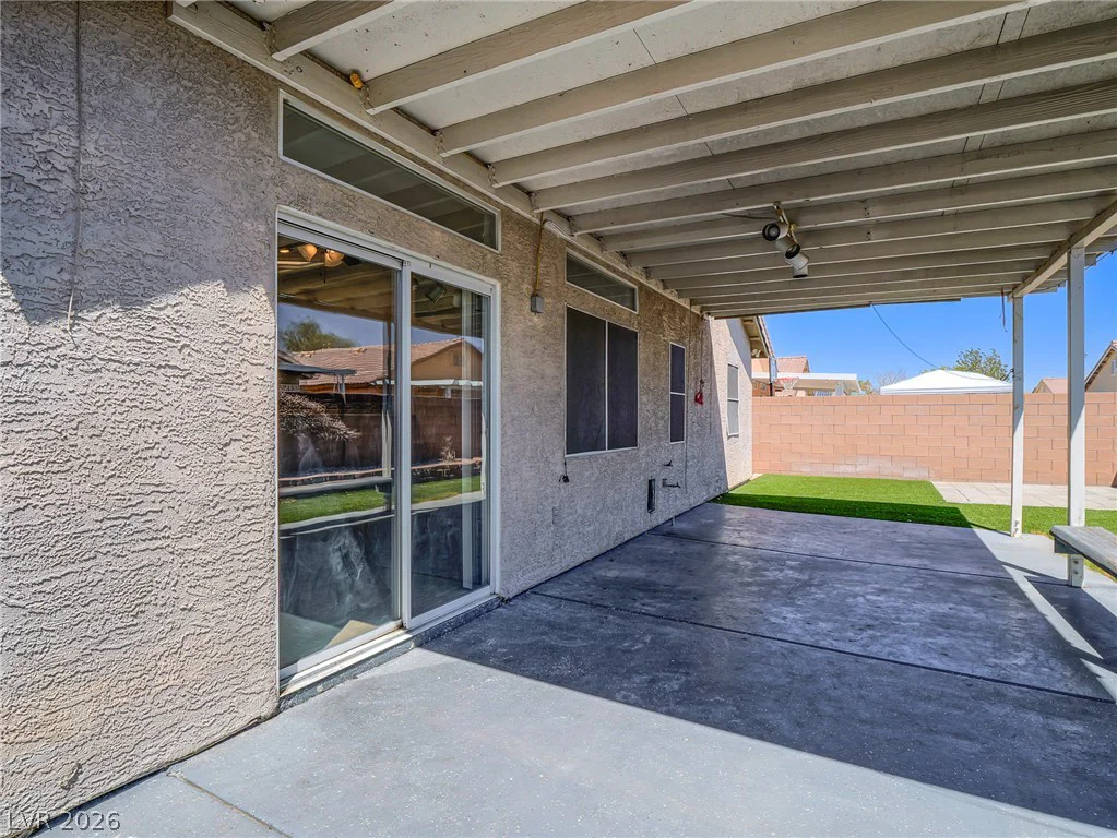 527 Shallow Mist, North Las Vegas, NV 89032