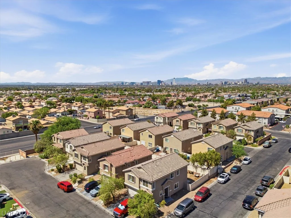 1620 Legato Falls, Las Vegas, NV 89115