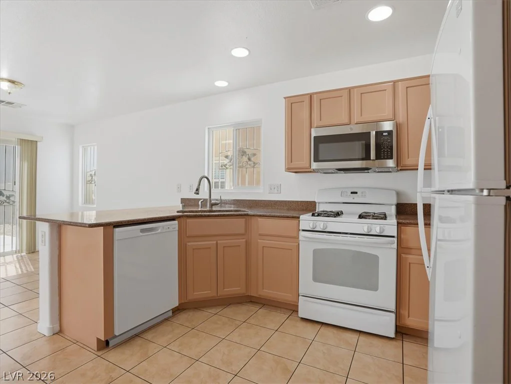 1620 Legato Falls, Las Vegas, NV 89115