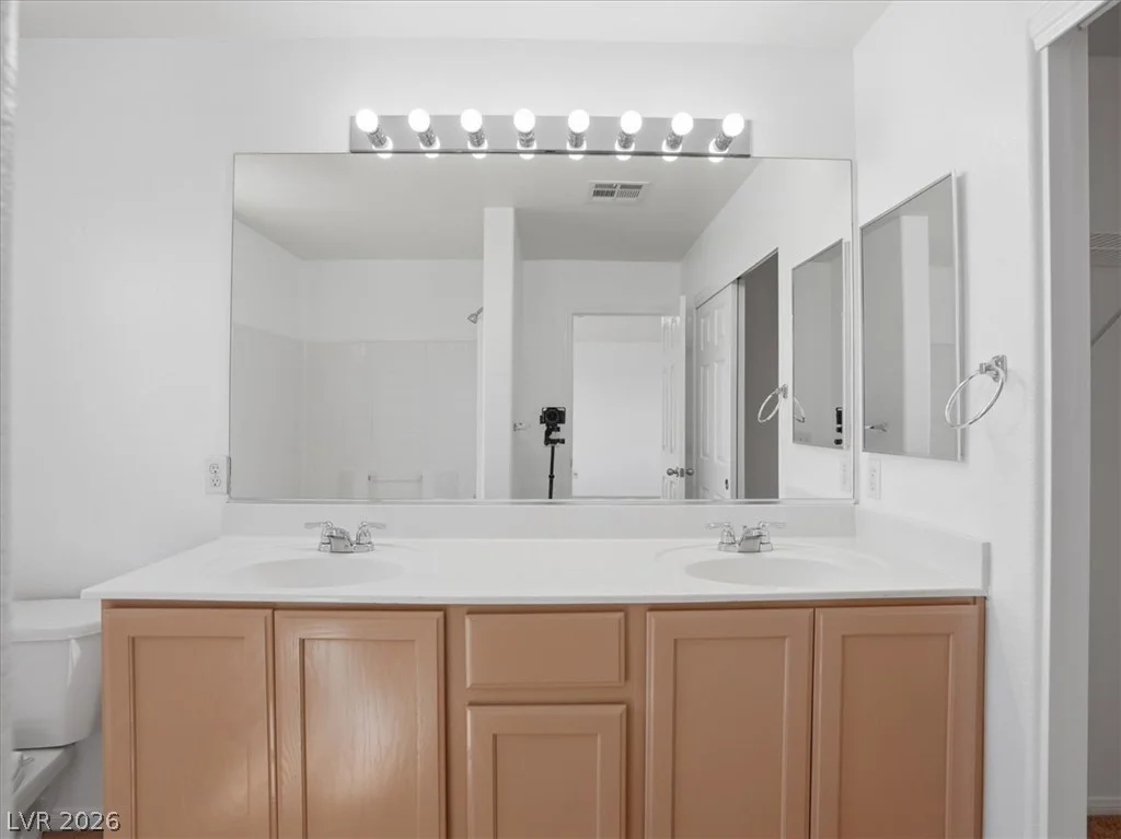 1620 Legato Falls, Las Vegas, NV 89115