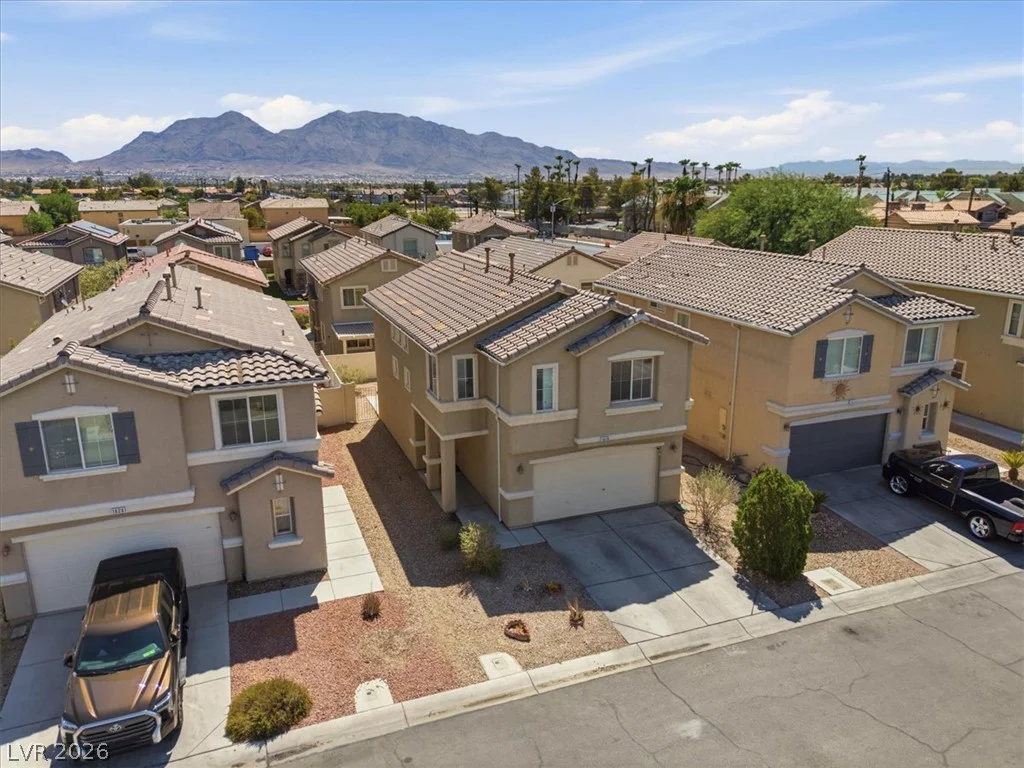 1620 Legato Falls, Las Vegas, NV 89115
