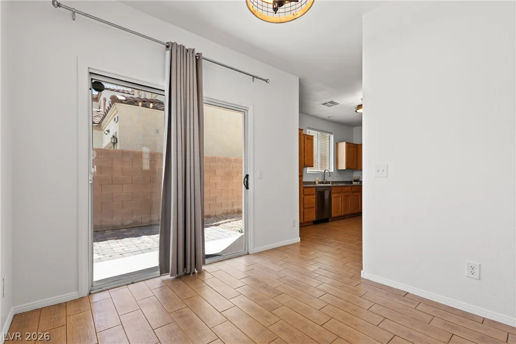 1137 Village Crossing, Las Vegas, NV 89183