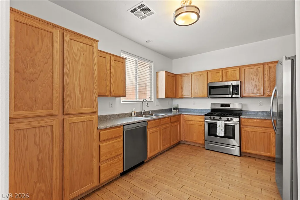 1137 Village Crossing, Las Vegas, NV 89183