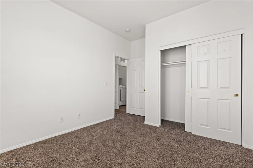 1137 Village Crossing, Las Vegas, NV 89183