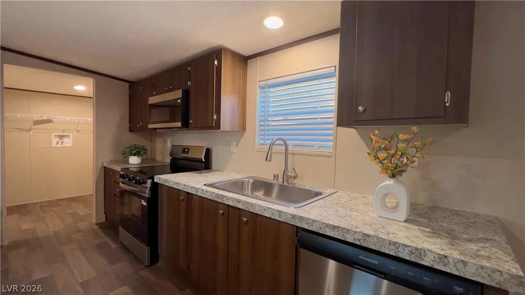 4538 Crystal Peak, Las Vegas, NV 89115