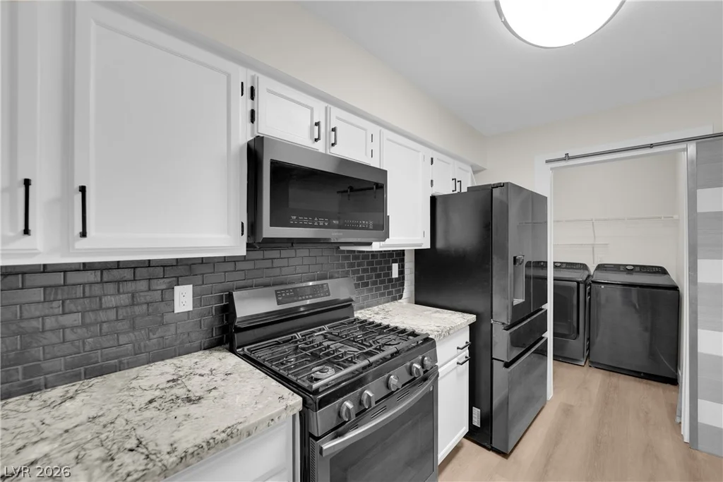2133 Willowbury, Las Vegas, NV 89108