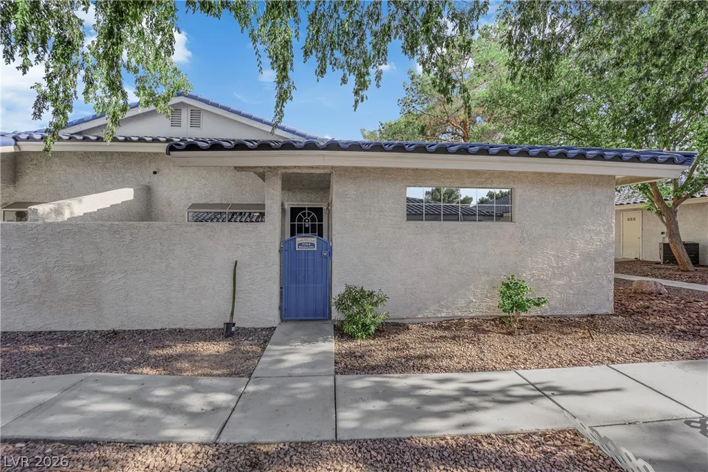 2133 Willowbury, Las Vegas, NV 89108