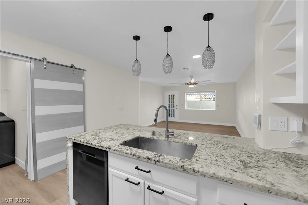 2133 Willowbury, Las Vegas, NV 89108