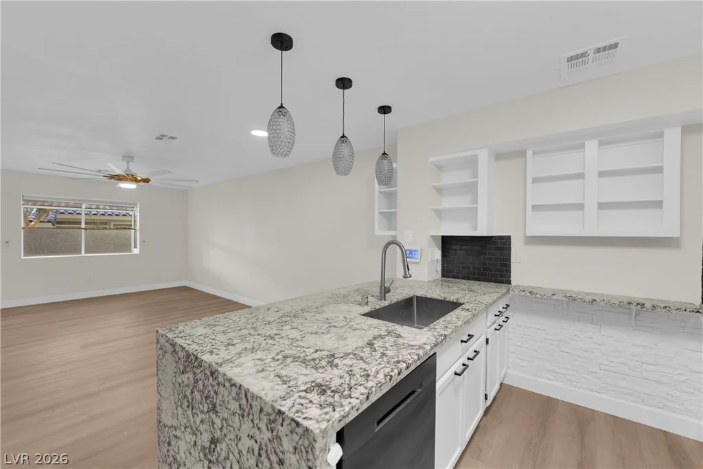 2133 Willowbury, Las Vegas, NV 89108
