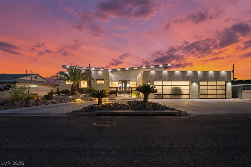 306 Country Club, Henderson, NV 89015