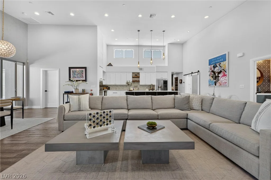 306 Country Club, Henderson, NV 89015