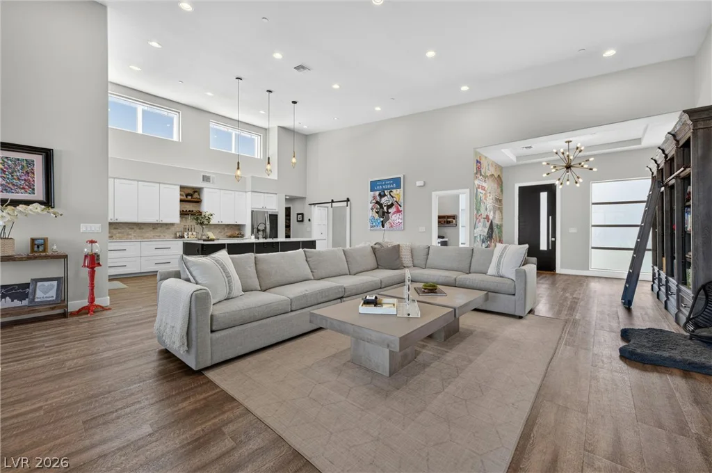 306 Country Club, Henderson, NV 89015