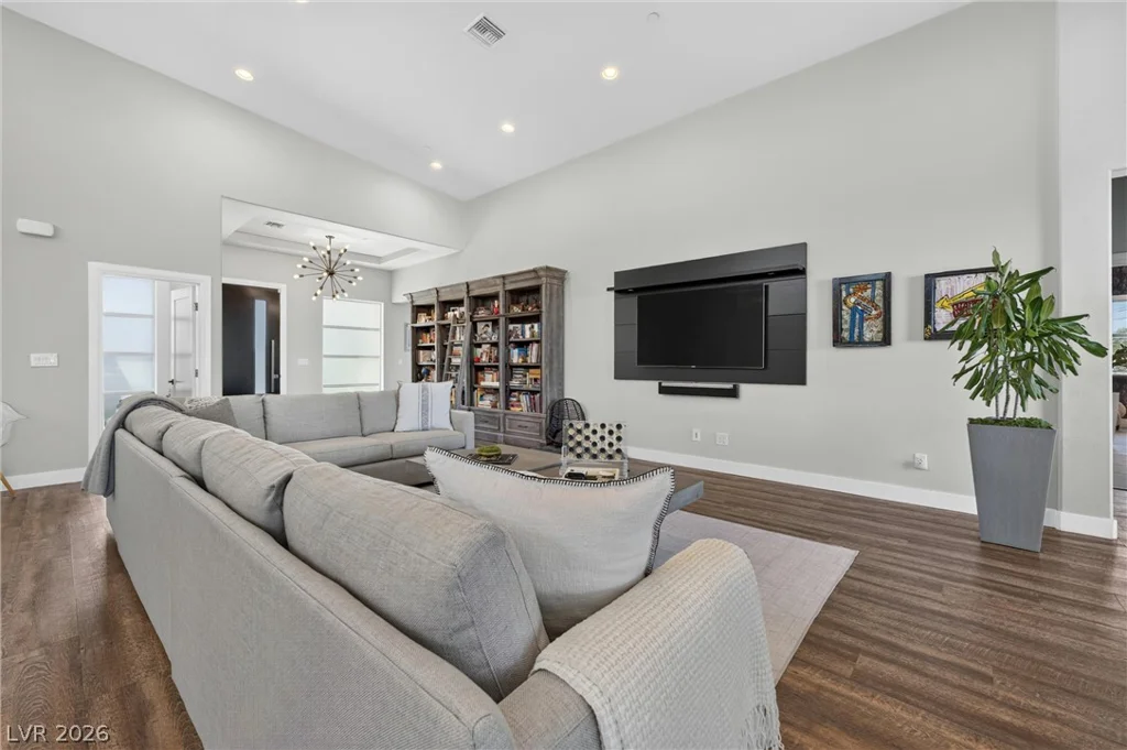 306 Country Club, Henderson, NV 89015