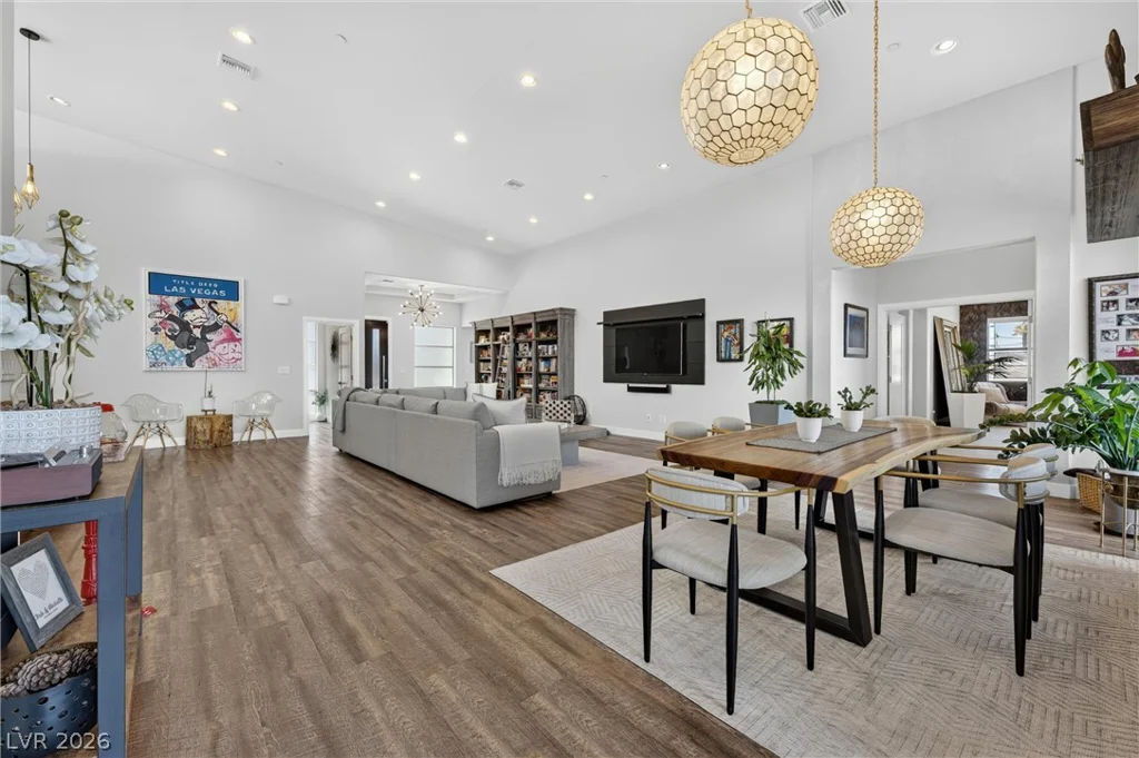 306 Country Club, Henderson, NV 89015