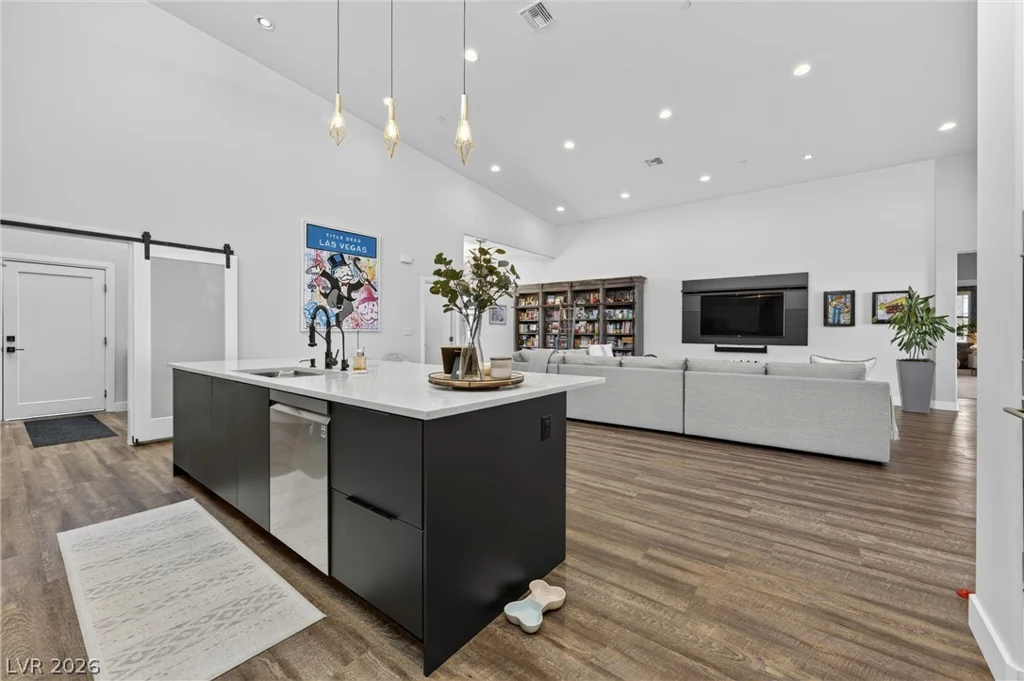 306 Country Club, Henderson, NV 89015