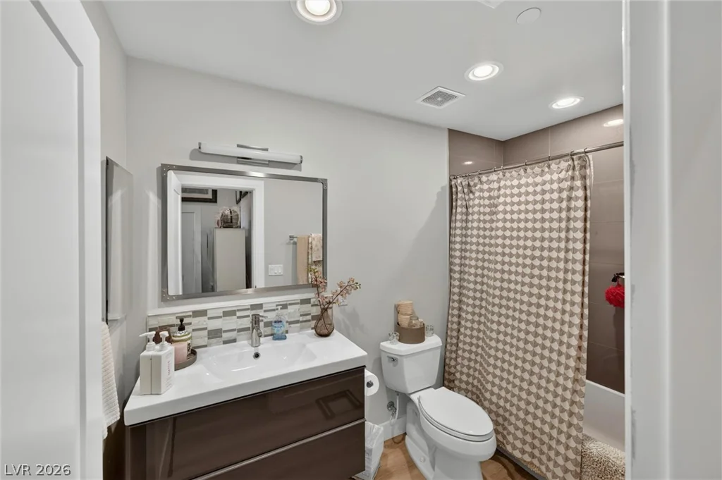 306 Country Club, Henderson, NV 89015