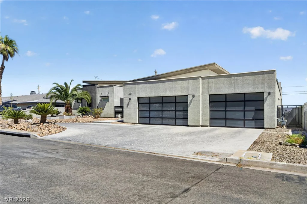 306 Country Club, Henderson, NV 89015