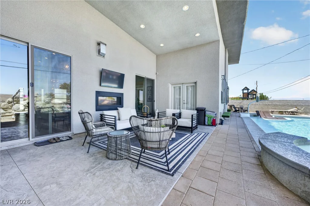 306 Country Club, Henderson, NV 89015